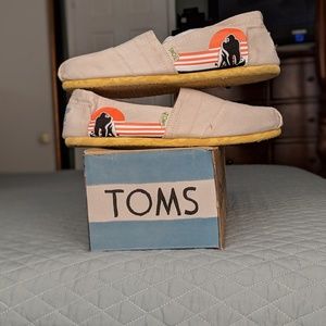 Virunga National Park Edition Toms